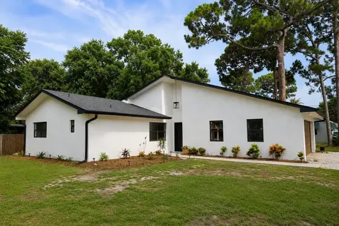 5904 Sunset Boulevard Fort Pierce FL 34982