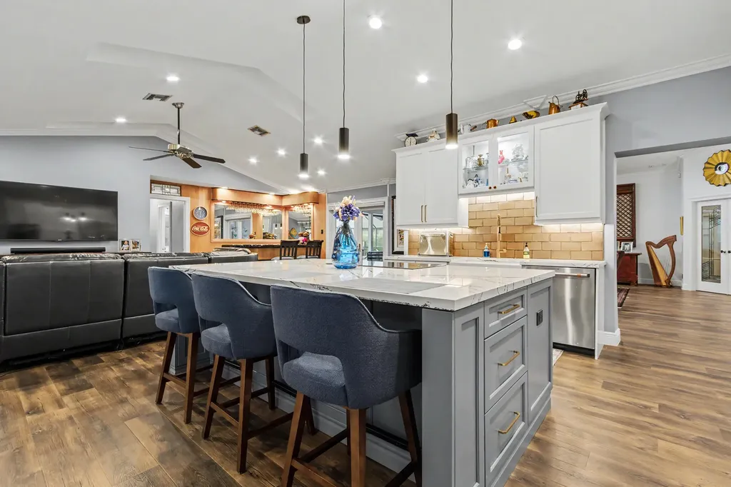 8255 NW 51st Court Coral Springs FL 33067