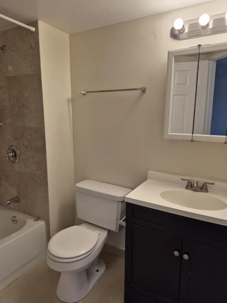 2823 N Course Drive Pompano Beach FL 33069