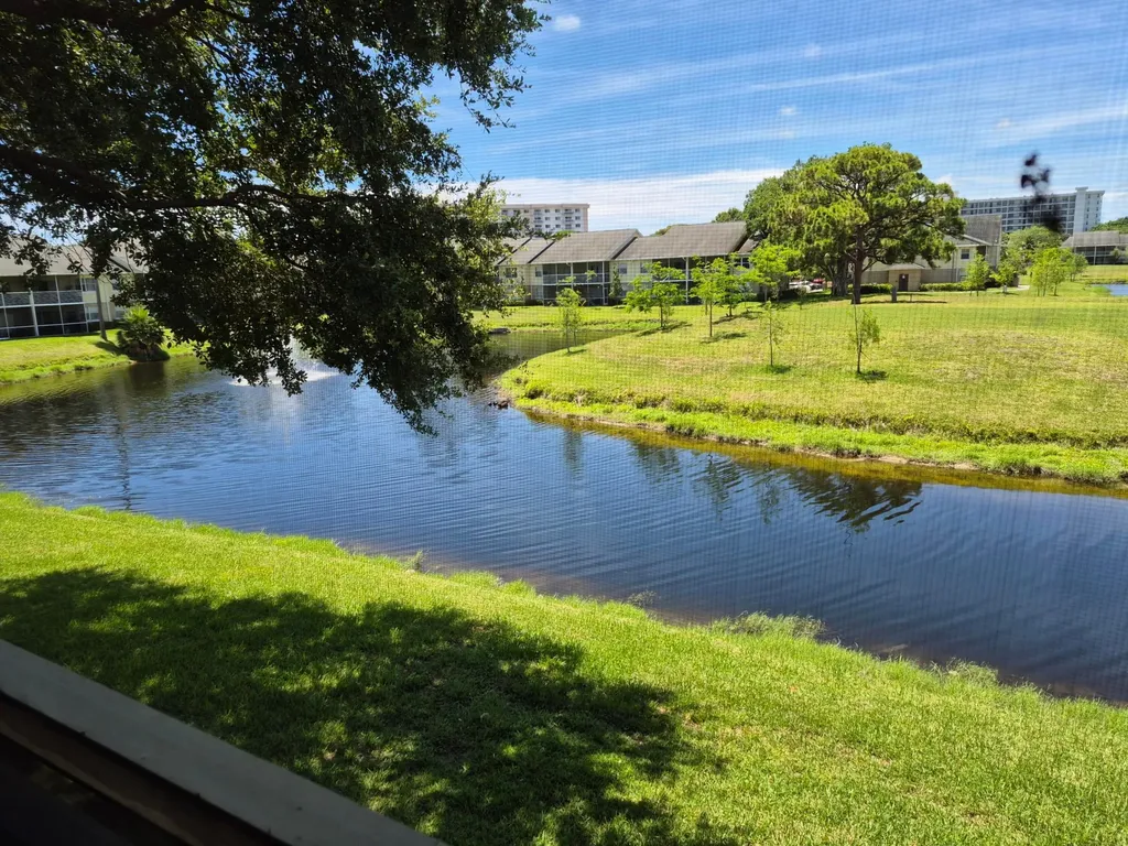 2823 N Course Drive Pompano Beach FL 33069