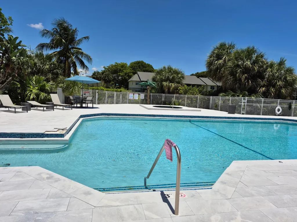 2823 N Course Drive Pompano Beach FL 33069