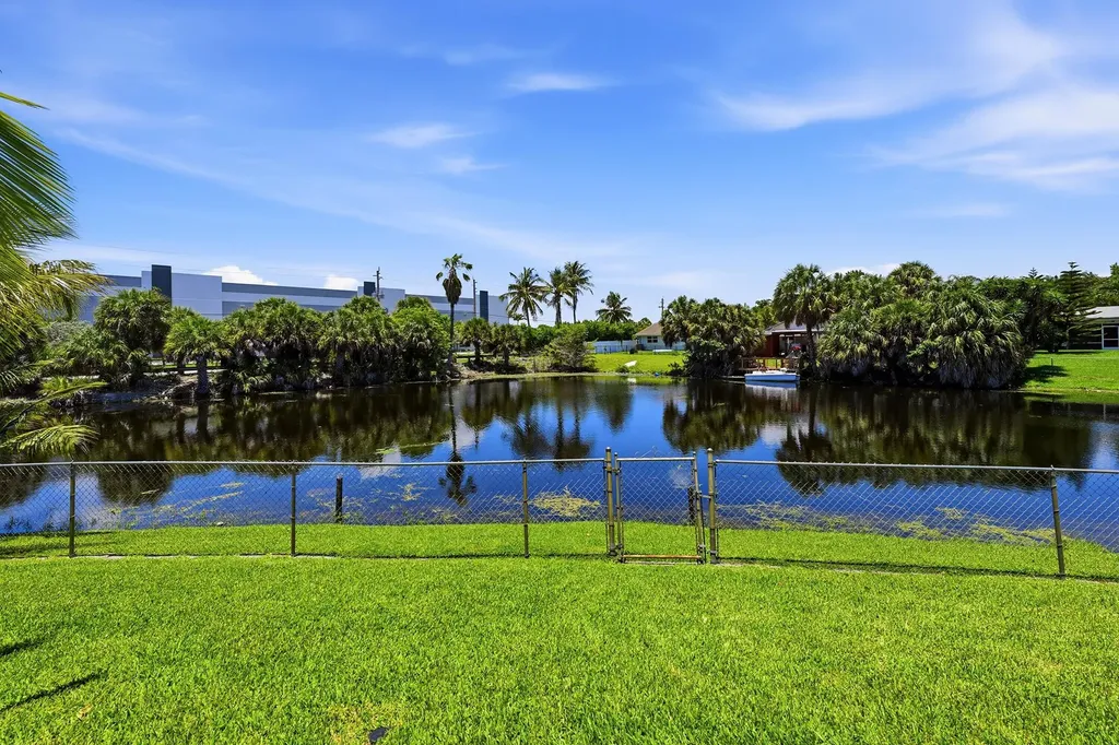 1401 SW 28th Terrace Deerfield Beach FL 33442