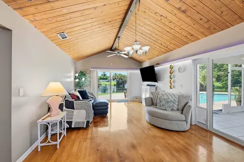 1401 SW 28th Terrace Deerfield Beach FL 33442