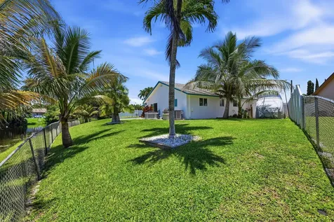 1401 SW 28th Terrace Deerfield Beach FL 33442