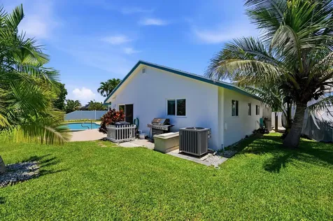1401 SW 28th Terrace Deerfield Beach FL 33442
