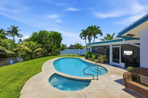 1401 SW 28th Terrace Deerfield Beach FL 33442