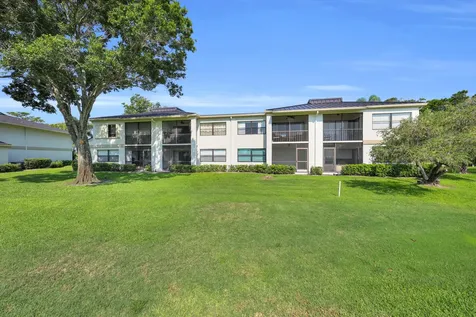12962 Briarlake Drive West Palm Beach FL 33418