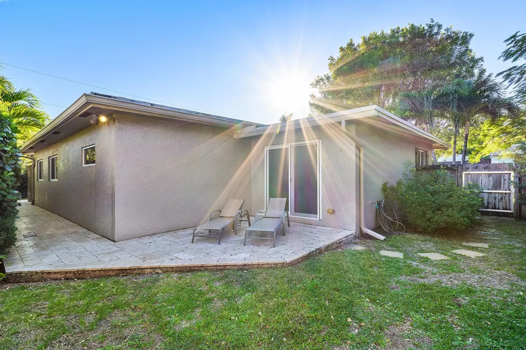 770 NW 3rd Avenue Boca Raton FL 33432