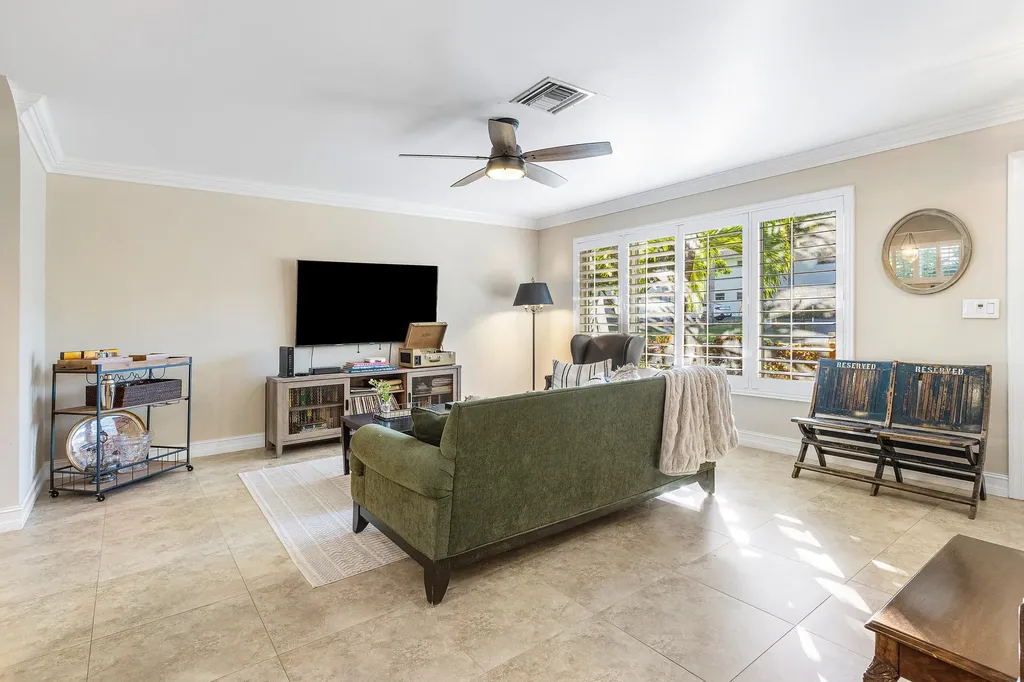 770 NW 3rd Avenue Boca Raton FL 33432