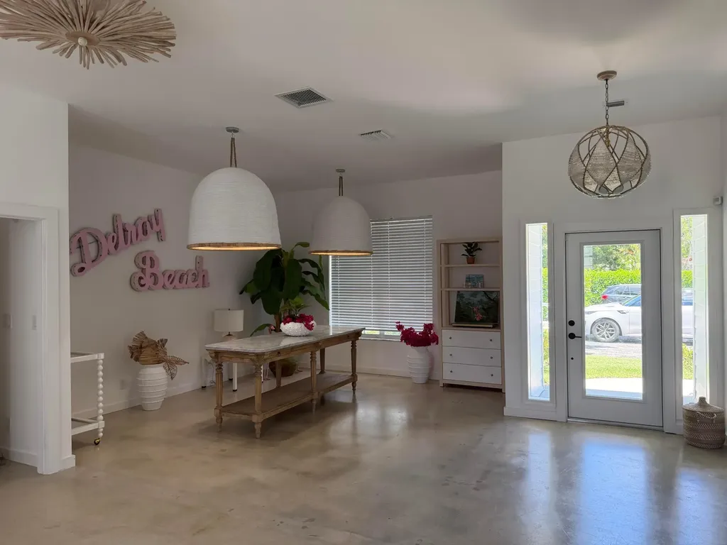 200 SE 7th Avenue Delray Beach FL