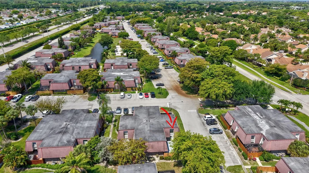 7582 Courtyard Run E Boca Raton FL 33433