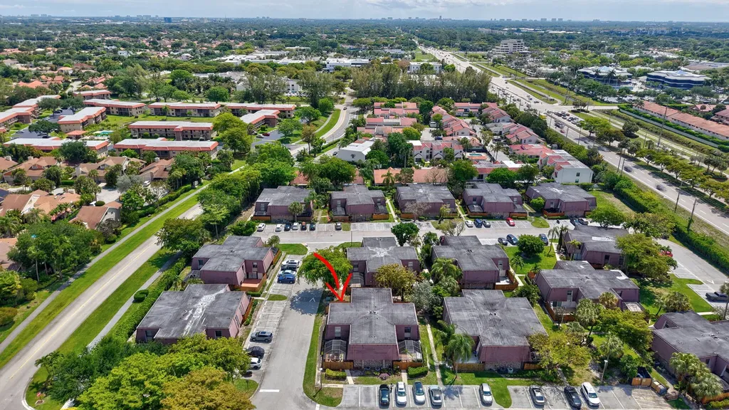 7582 Courtyard Run E Boca Raton FL 33433