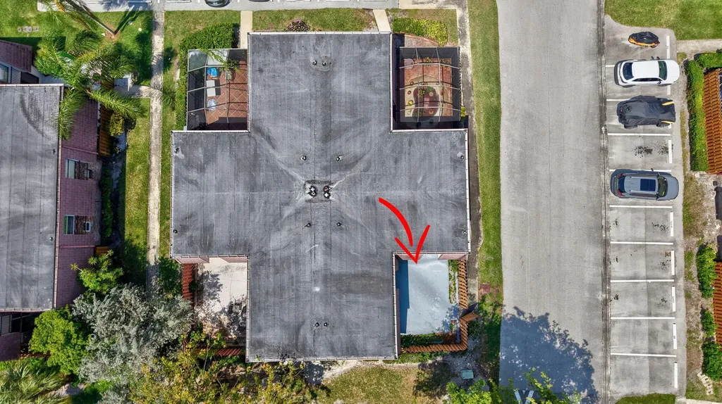 7582 Courtyard Run E Boca Raton FL 33433