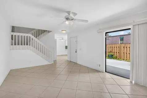 7582 Courtyard Run E Boca Raton FL 33433