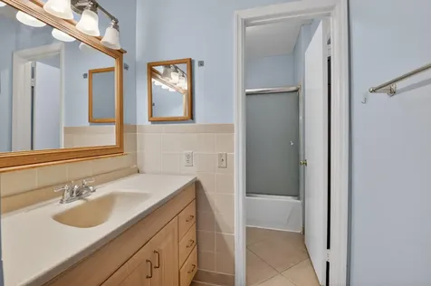 7582 Courtyard Run E Boca Raton FL 33433