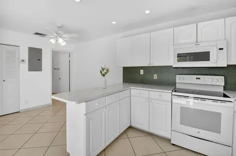 7582 Courtyard Run E Boca Raton FL 33433