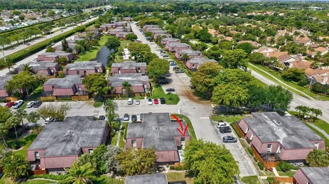 7582 Courtyard Run E Boca Raton FL 33433