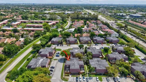 7582 Courtyard Run E Boca Raton FL 33433