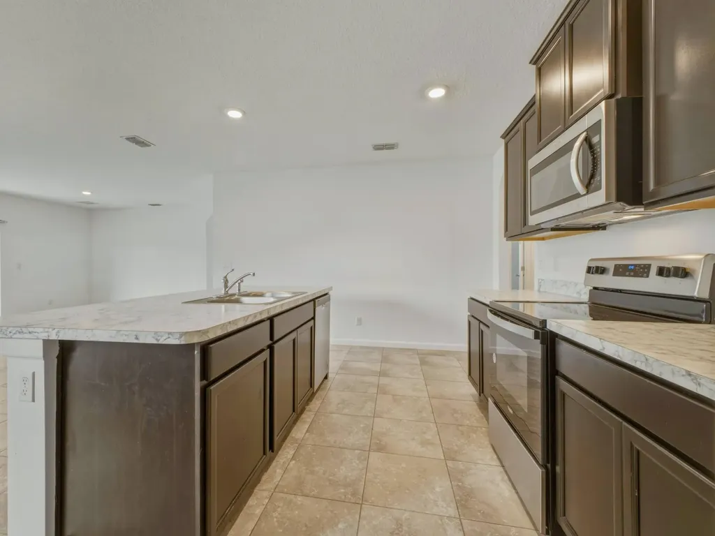 718 SW Crean Terrace SW Port St Lucie FL 34953