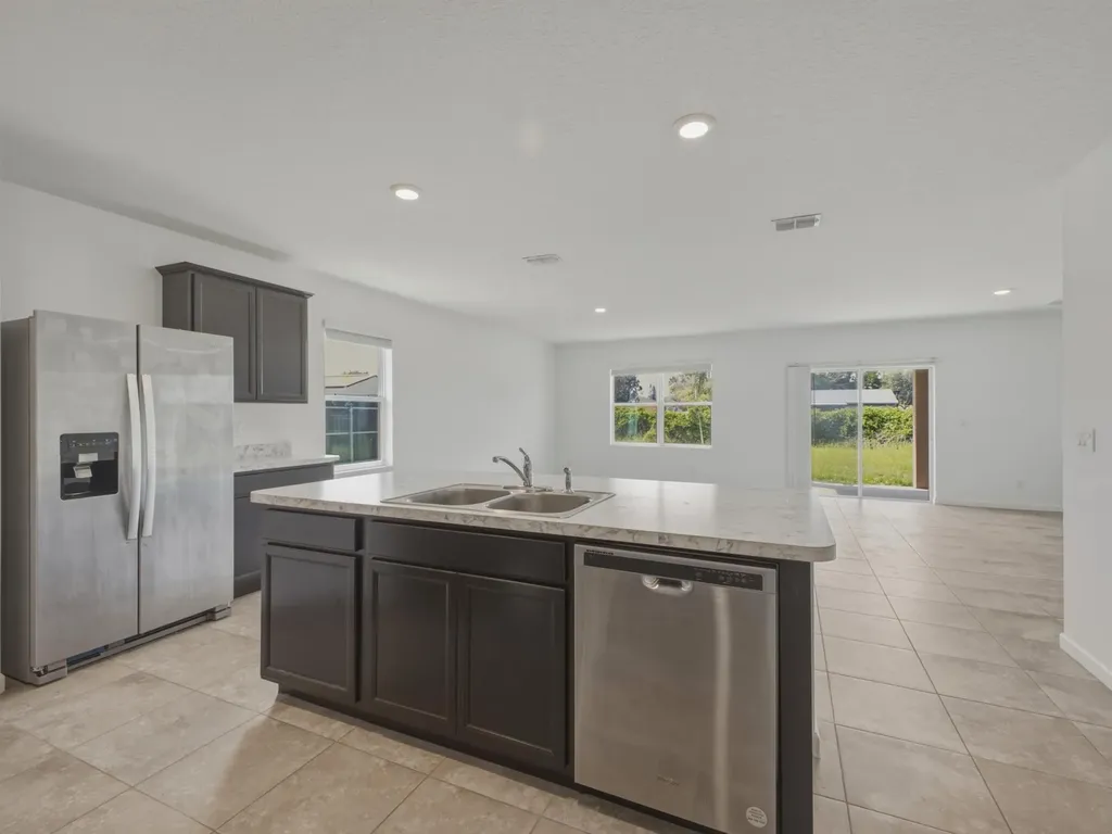 718 SW Crean Terrace SW Port St Lucie FL 34953