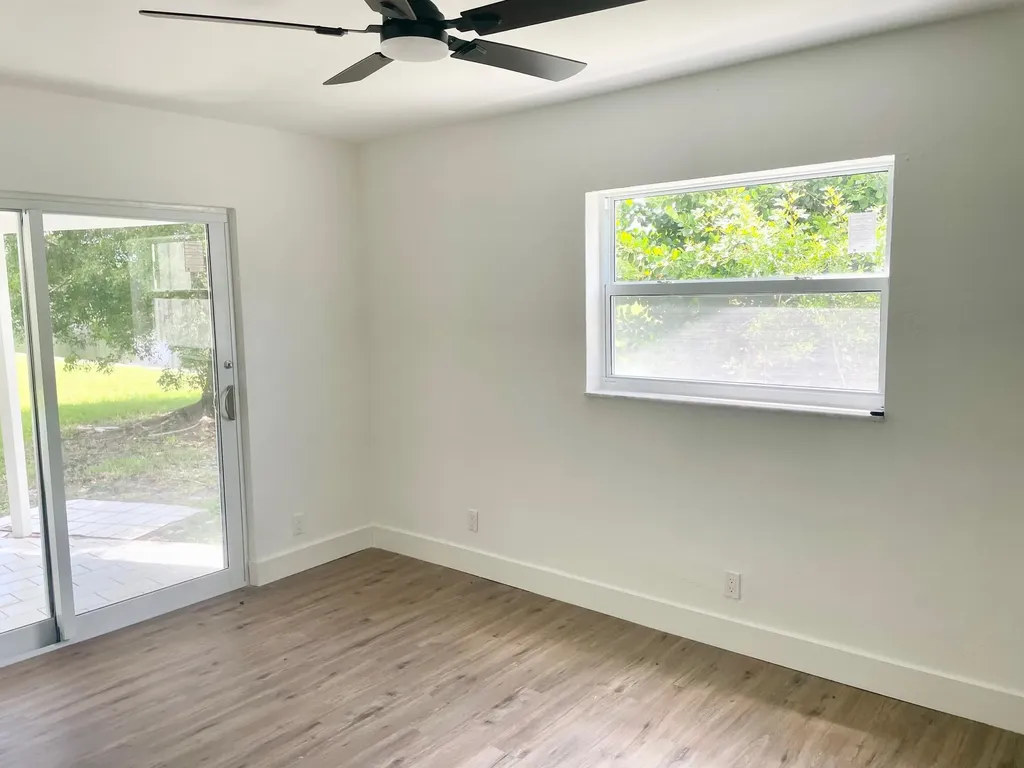 6606 NW 95th Avenue Tamarac FL 33321