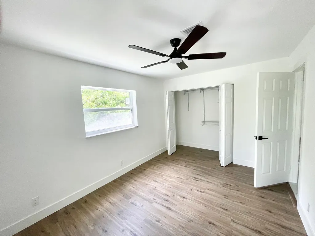 6606 NW 95th Avenue Tamarac FL 33321