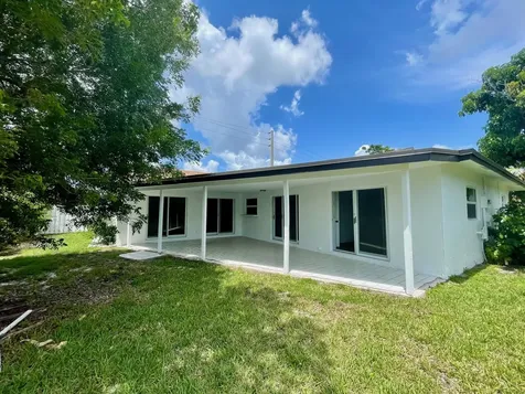 6606 NW 95th Avenue Tamarac FL 33321