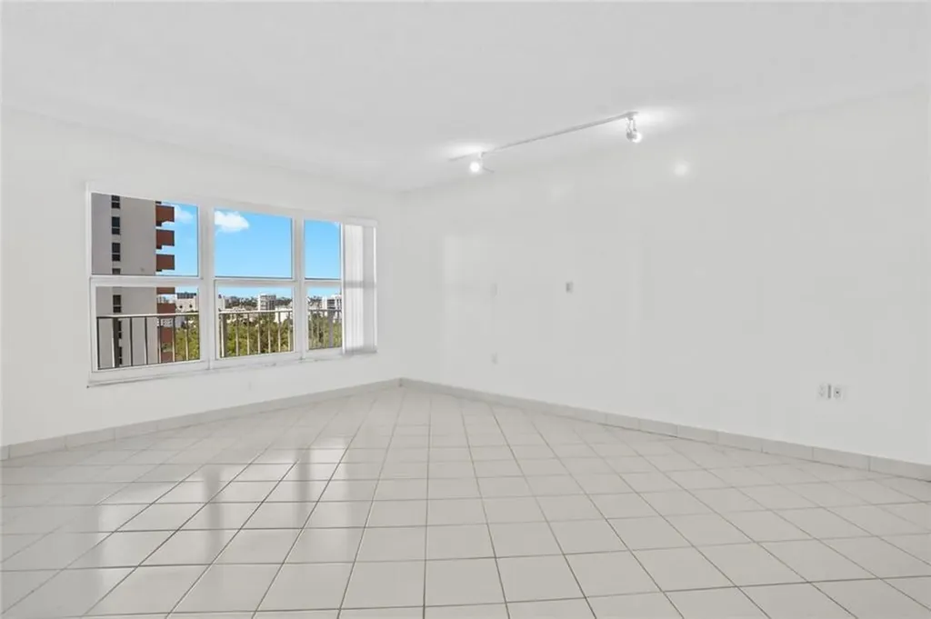 3000 E Sunrise Boulevard Fort Lauderdale FL 33304