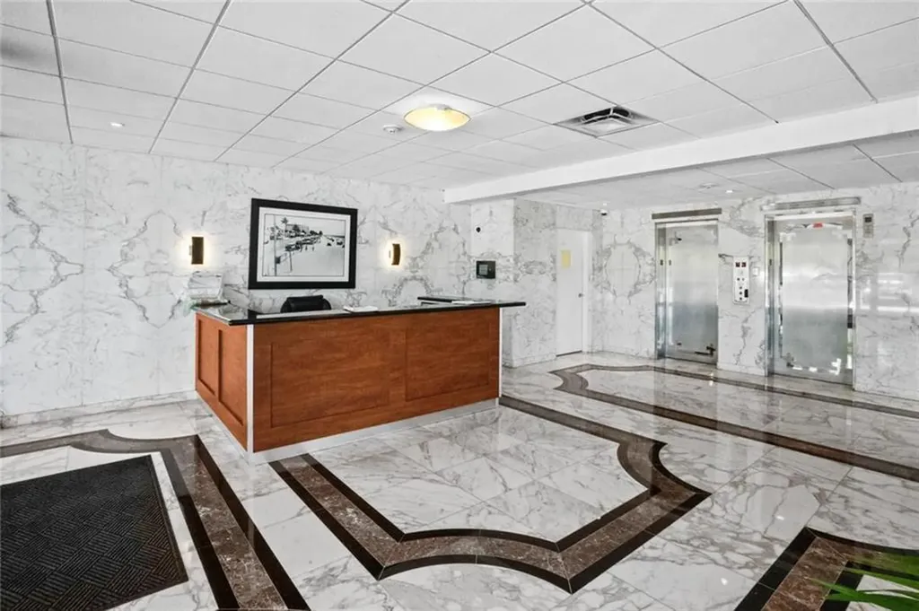 3000 E Sunrise Boulevard Fort Lauderdale FL 33304