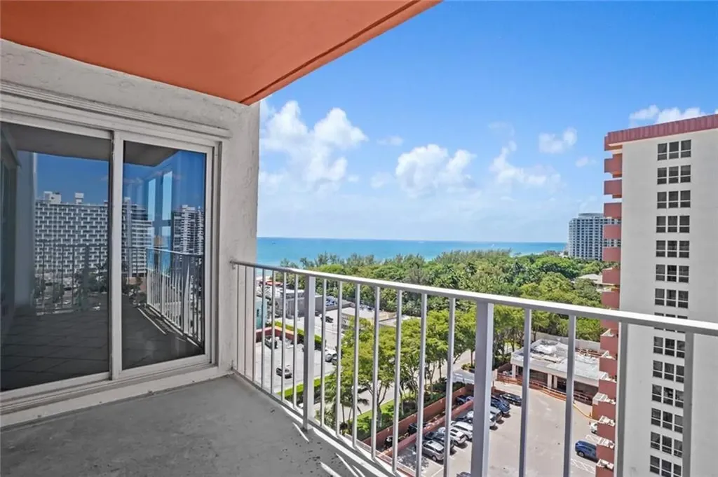 3000 E Sunrise Boulevard Fort Lauderdale FL 33304