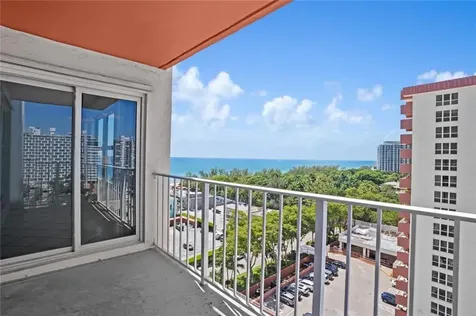3000 E Sunrise Boulevard Fort Lauderdale FL 33304