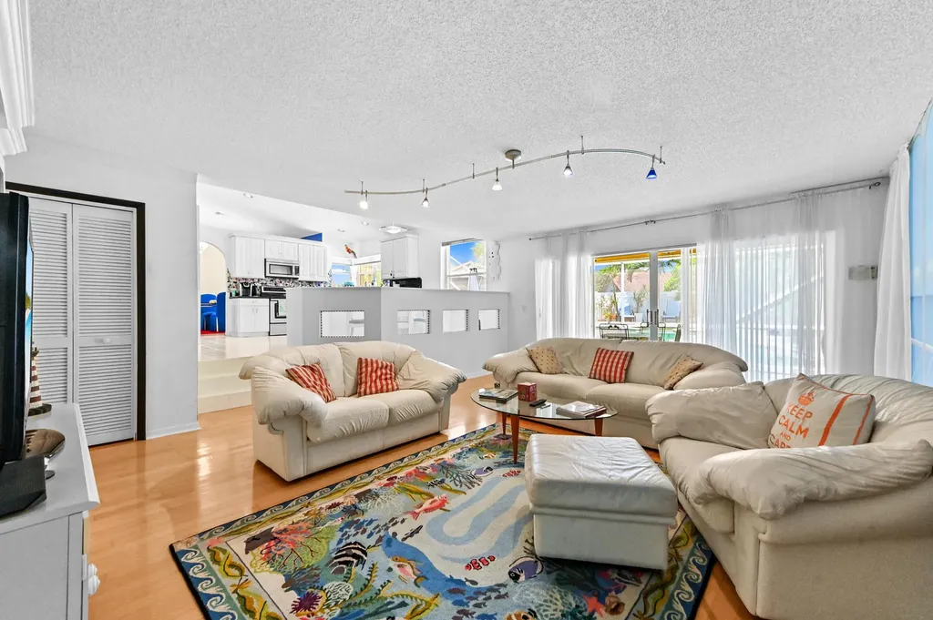 7461 Anadale Circle Lake Worth FL 33467
