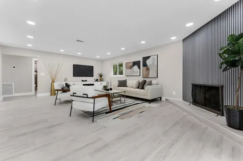6692 N Grande Drive Boca Raton FL 33433