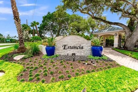 6692 N Grande Drive Boca Raton FL 33433