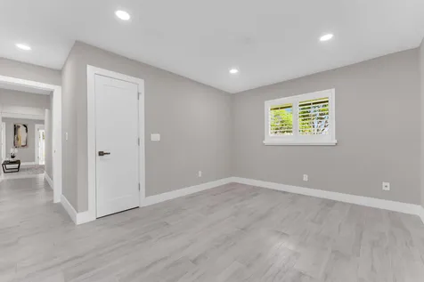 6692 N Grande Drive Boca Raton FL 33433