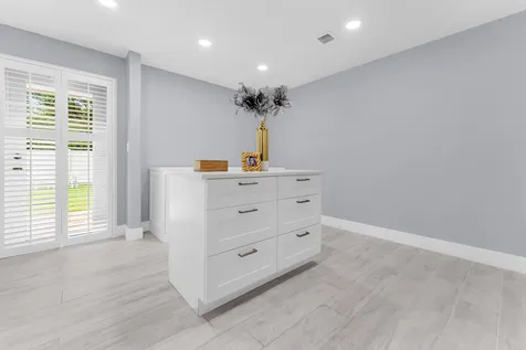 6692 N Grande Drive Boca Raton FL 33433