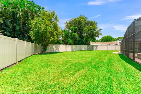 6692 N Grande Drive Boca Raton FL 33433