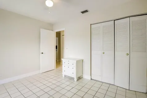 3340 Lucerne Park Drive Greenacres FL 33467