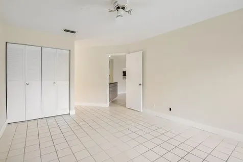 3340 Lucerne Park Drive Greenacres FL 33467