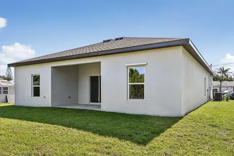 5901 Raintree Trail Fort Pierce FL 34982