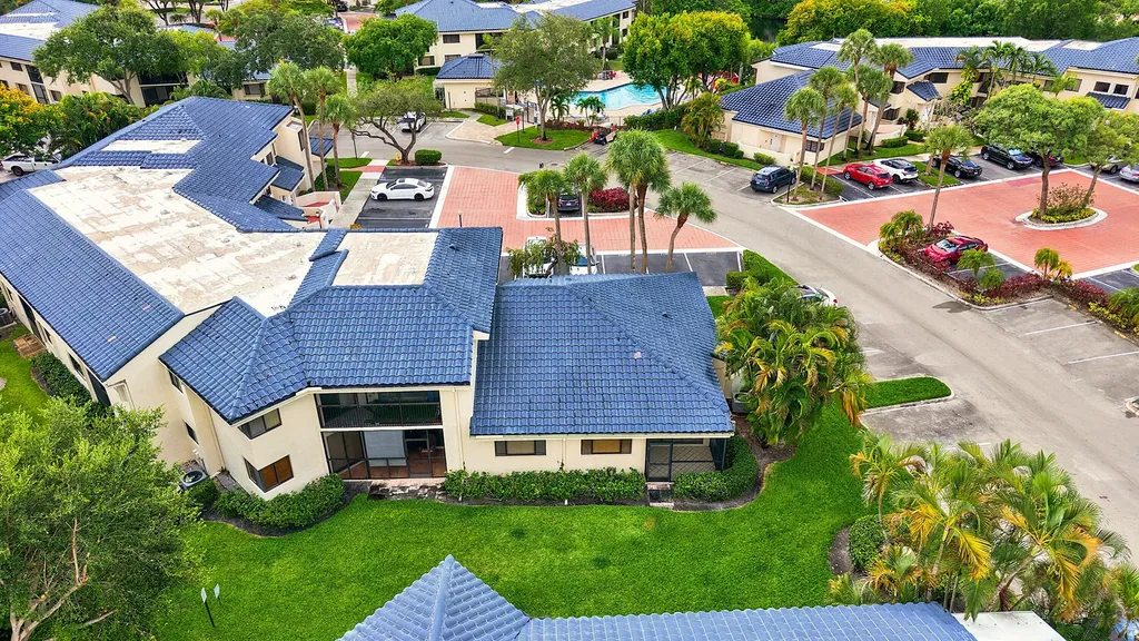 8073 NW 15th Manor Plantation FL 33322