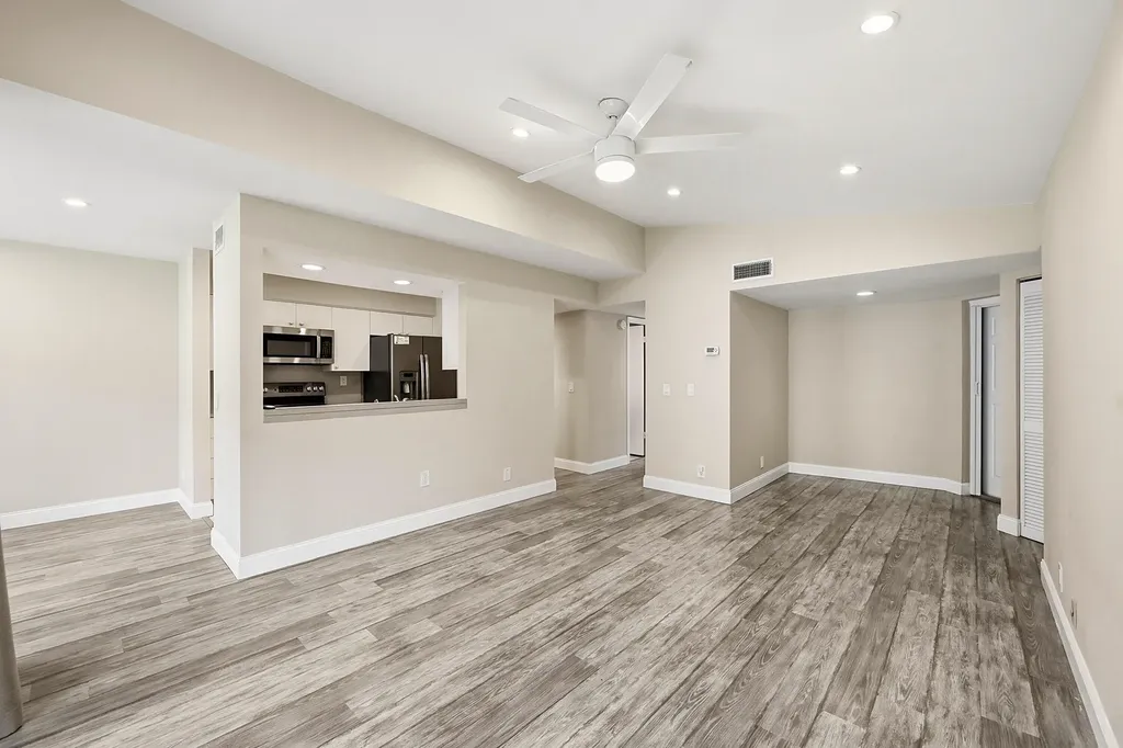 8073 NW 15th Manor Plantation FL 33322