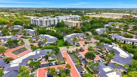 8073 NW 15th Manor Plantation FL 33322