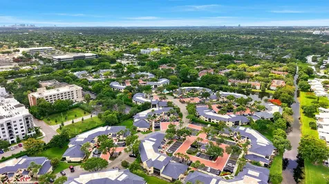 8073 NW 15th Manor Plantation FL 33322