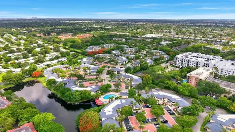 8073 NW 15th Manor Plantation FL 33322