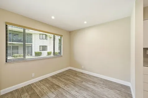 8073 NW 15th Manor Plantation FL 33322