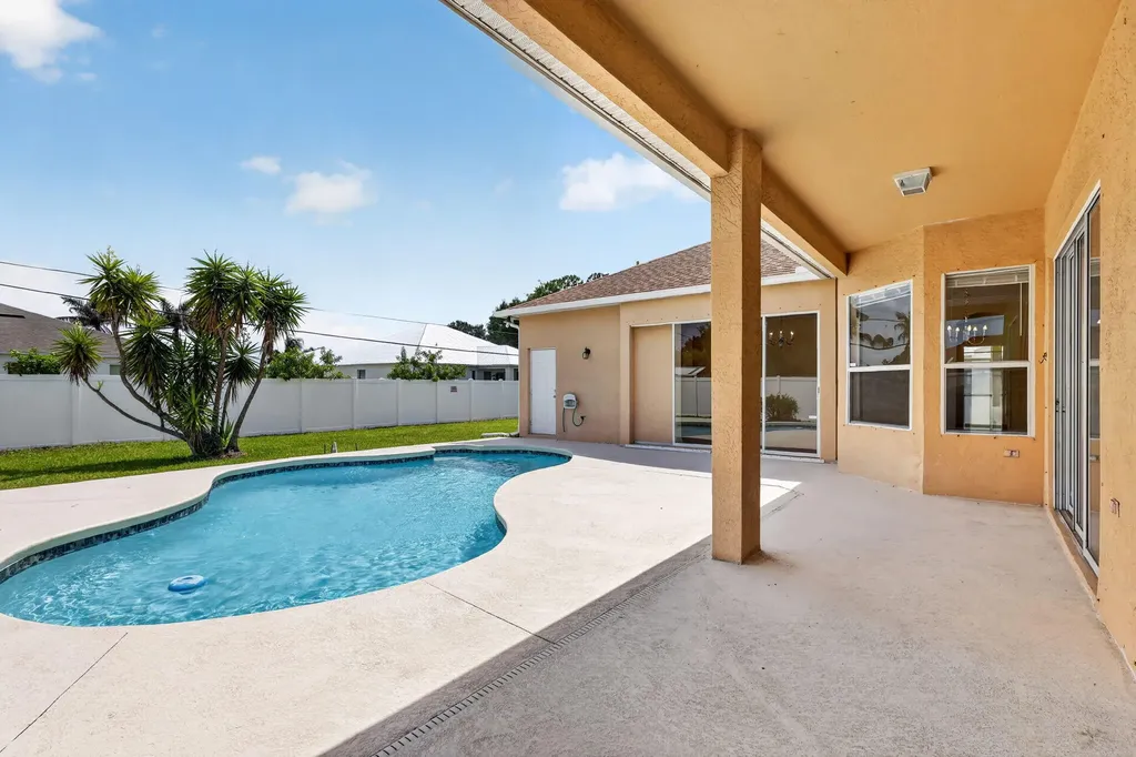 268 SW Moselle Avenue Port St Lucie FL 34984