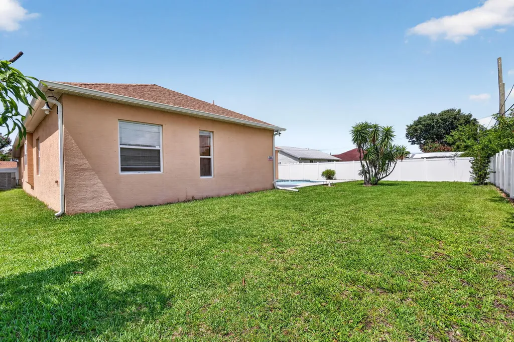 268 SW Moselle Avenue Port St Lucie FL 34984