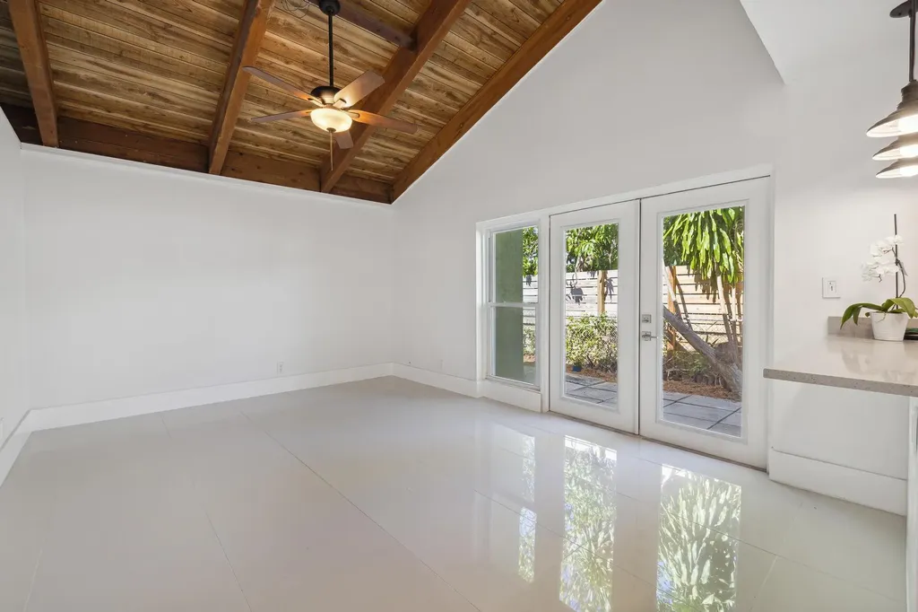 410 SE 13th Street Fort Lauderdale FL 33316