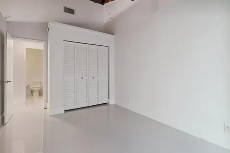 410 SE 13th Street Fort Lauderdale FL 33316